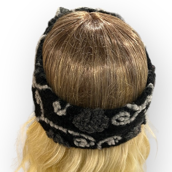 Italian Made Wool Headband - Picture 5 of 10